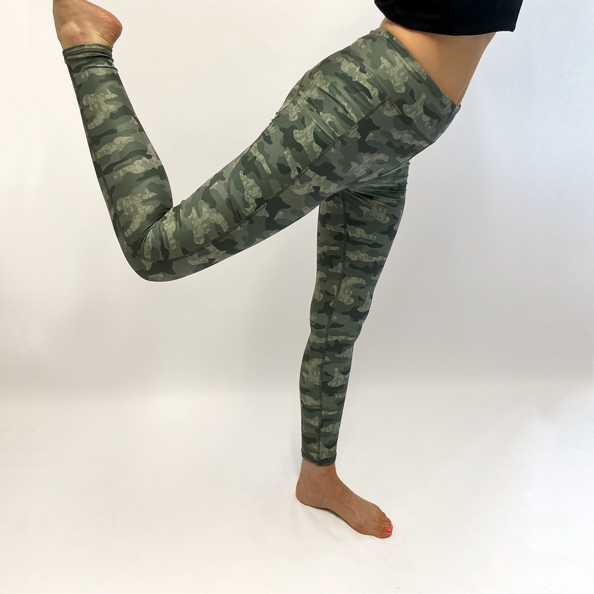 Green Camo Crossover Leggings with Pockets – milfies