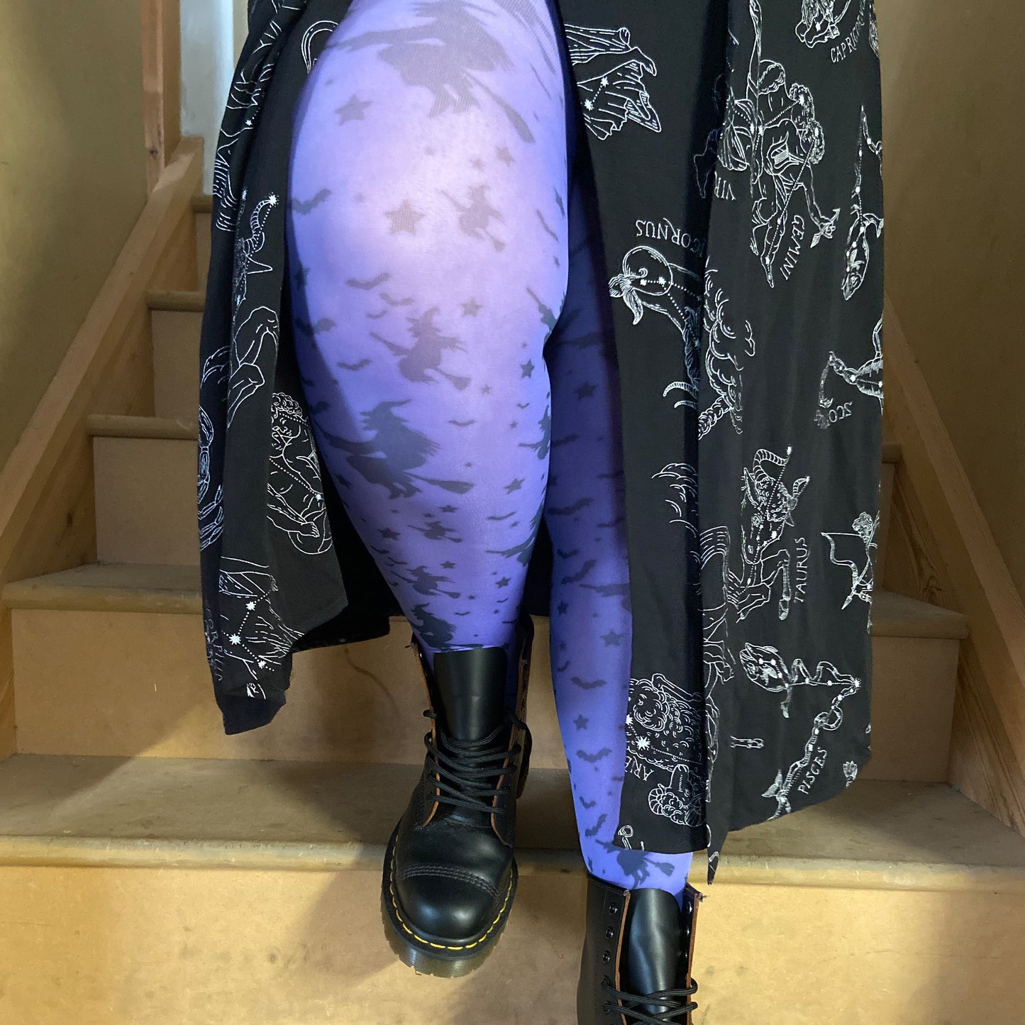 
                  
                    witches halloween printed tights
                  
                