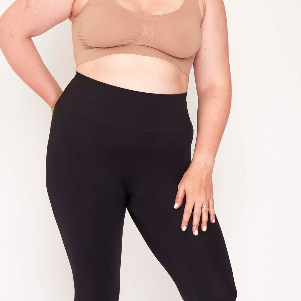 
                  
                    Black seamless leggings
                  
                