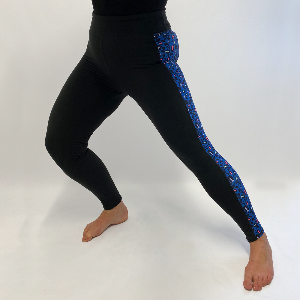 
                  
                    Black Leggings with Side Pocket and Blue Leopard Print Detail
                  
                