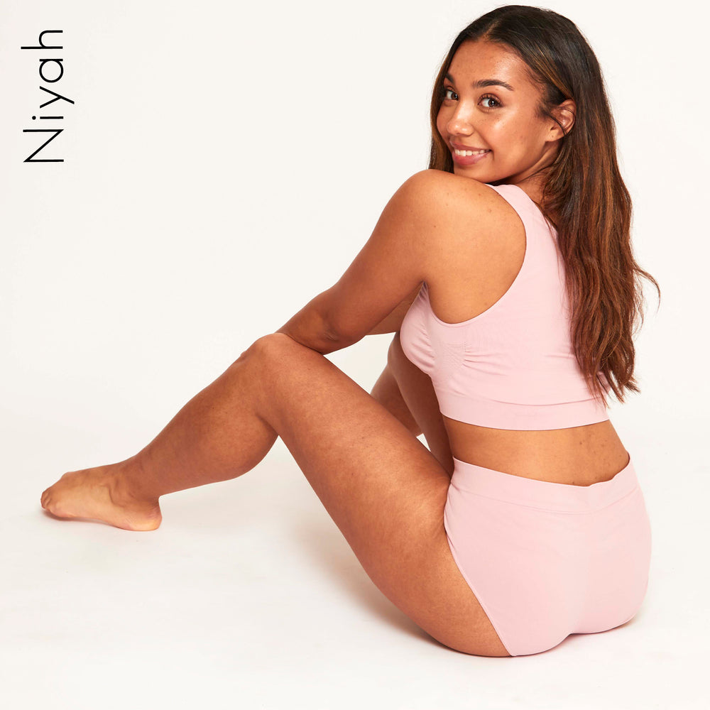 
                  
                    Pink seamless underwear 
                  
                